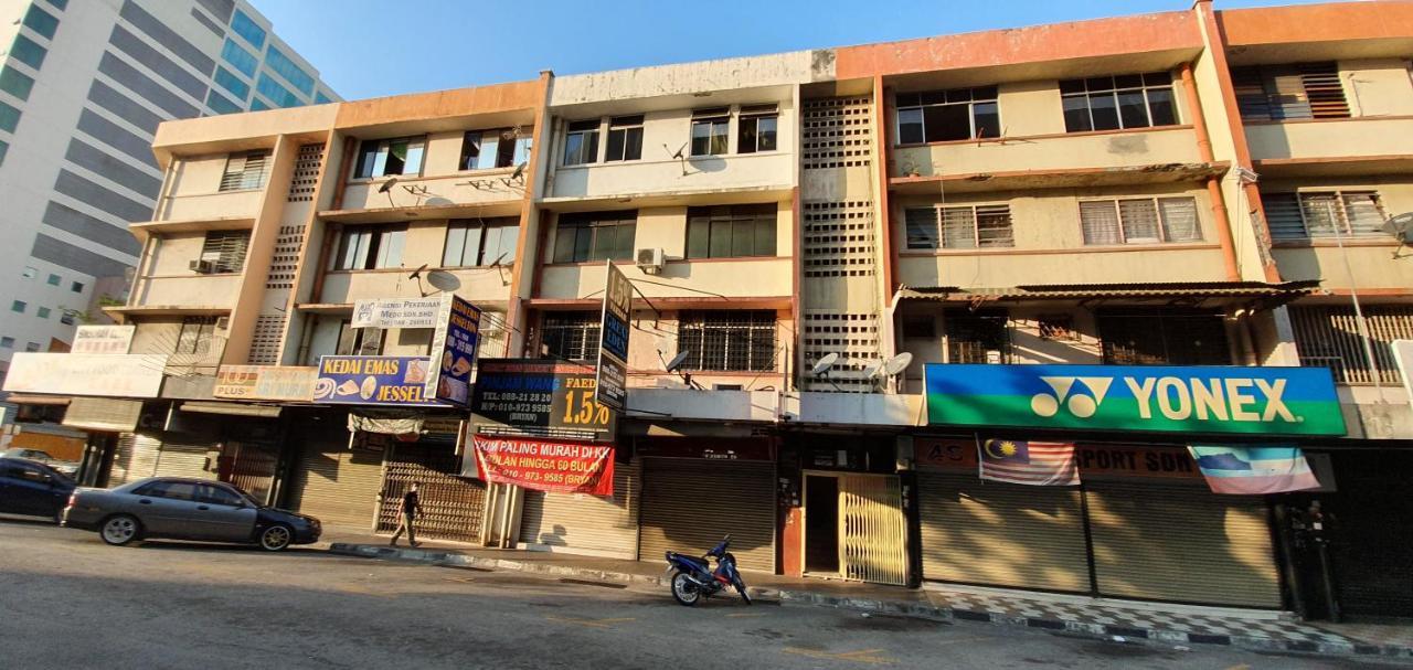 Escape Backpackers Kk Vandrarhem Kota Kinabalu Exteriör bild